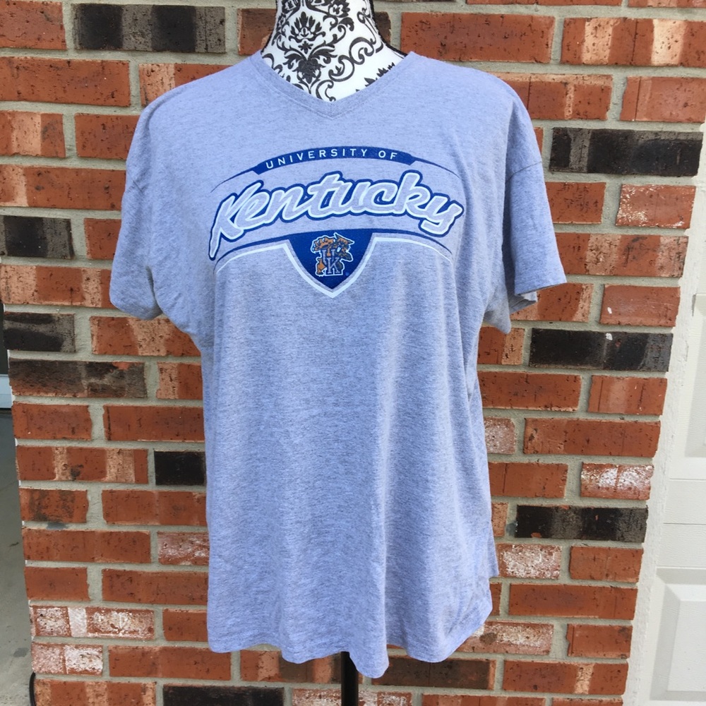 Women’s University of Kentucky shirt. Size XL